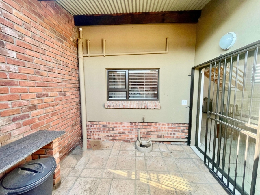 3 Bedroom Property for Sale in Waterval East North West